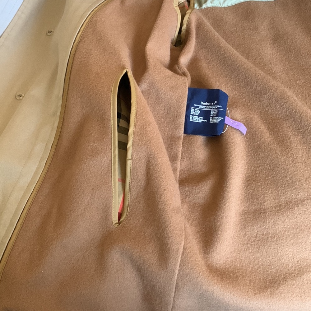 Vintage Burberry Coat with Removable Wool Lining - Picture 9 of 16